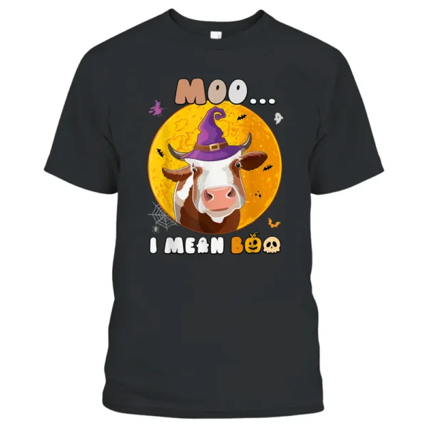 Moo I Mean Boo Spooky Cow Lover Halloween Funny Farmer Pun T-Shirt